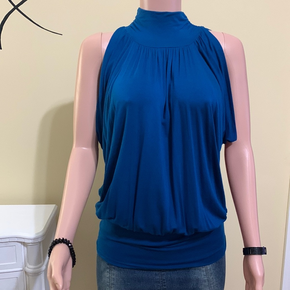 🌹Mock Neck Batwing Sleeves Top🌹